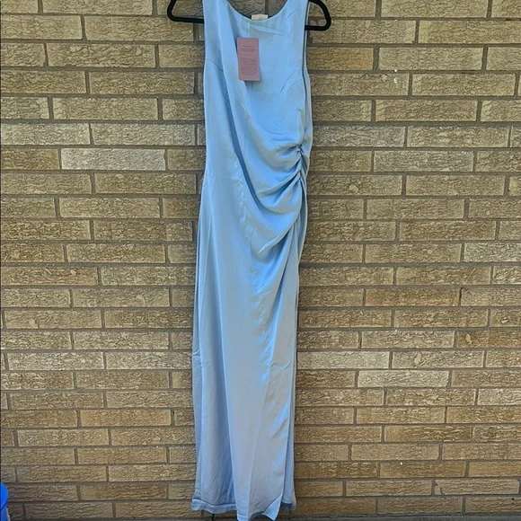 Elegant Light Blue Satin Dress - Picture 4 of 8